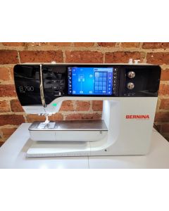 Pre-owned Bernina 790EPlus-2